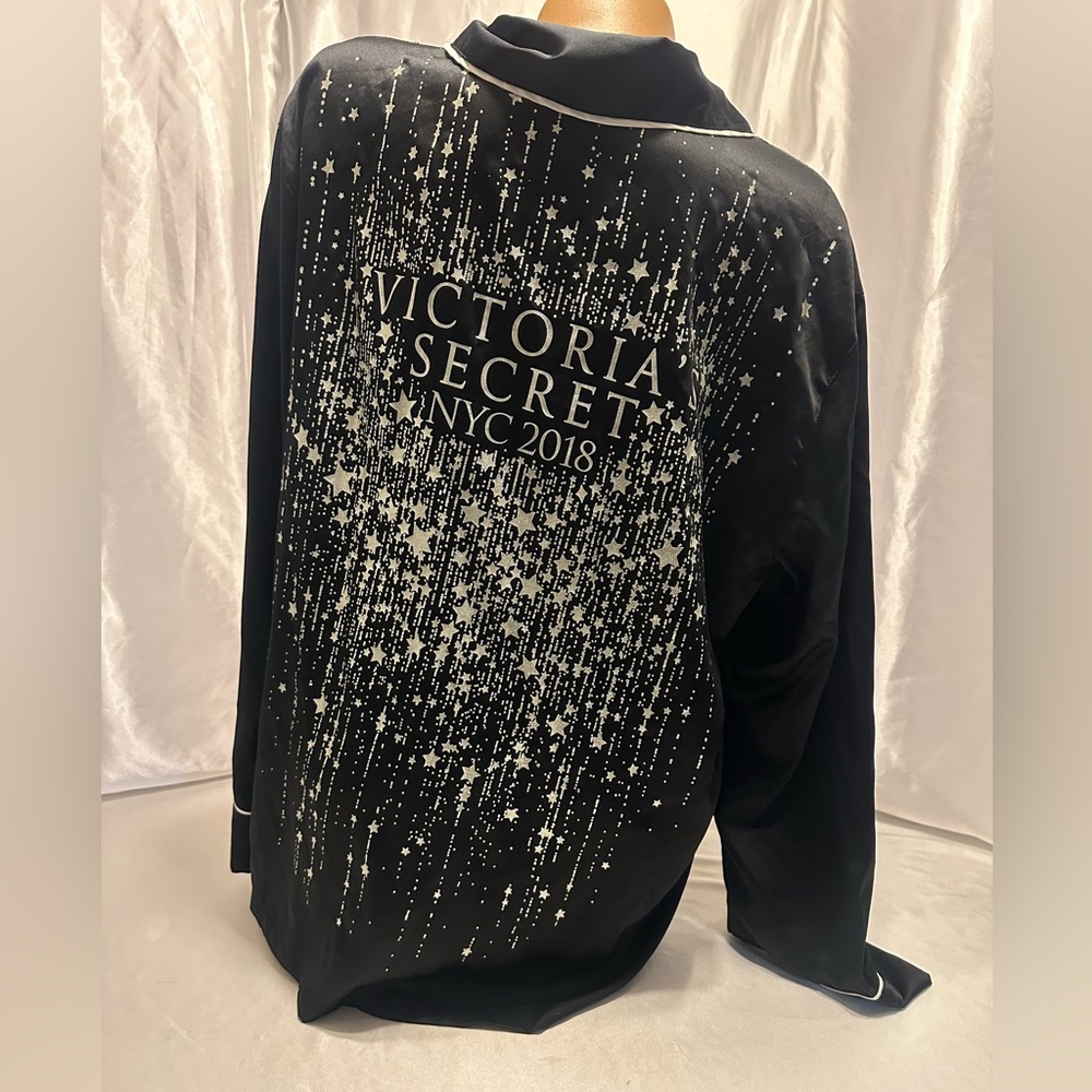 RARE Victoria’s Secret fashion show NYC 2018 pajama shirt long sleeve XL RARE